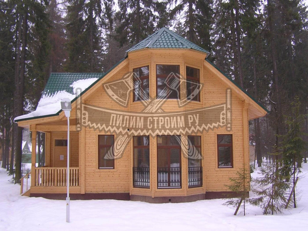 Деревянный дом с эркером Деревянный дом с эркером