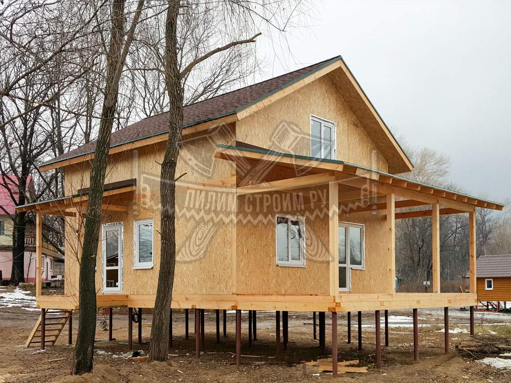 Перенесенный на новое место каркасный дом
